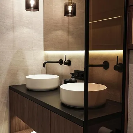 Zest Apartment *