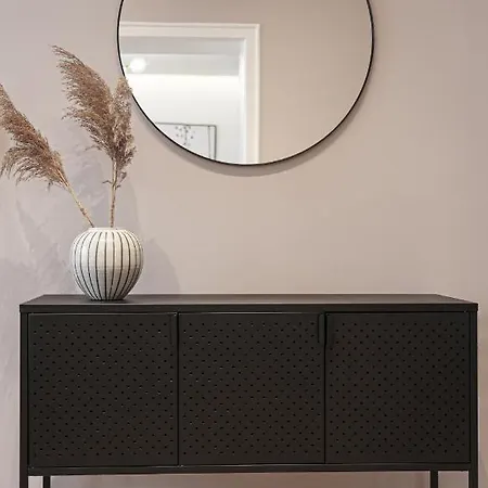 Zest Apartment *